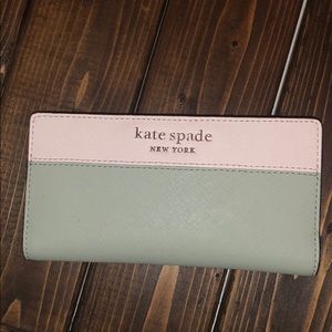 Kate Spade ♠️ Cameron Stacy bifold wallet
